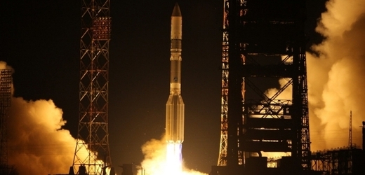 Družici vynesla do kosmu raketa Proton-M.